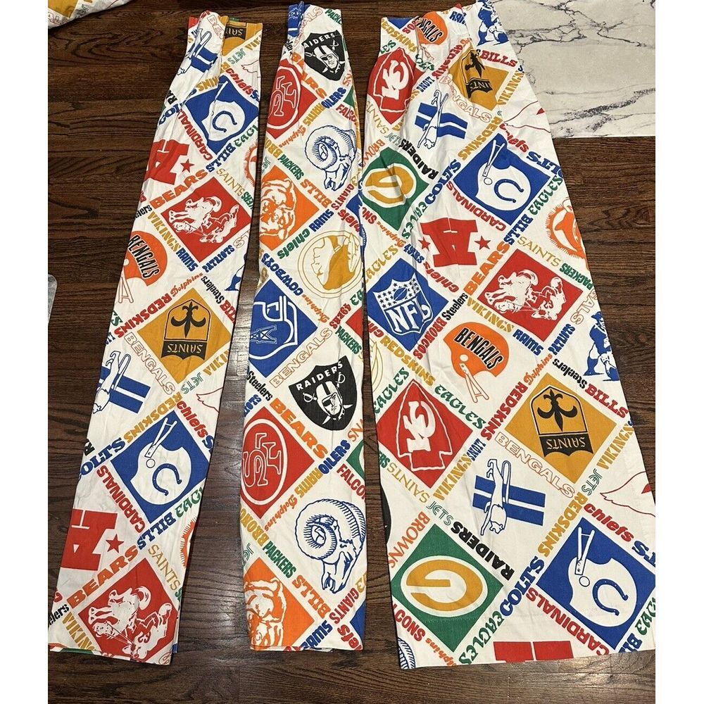 Vintage‎ 70s NFL Football Sports Team Logos Curtains 3- 24x60 EUC